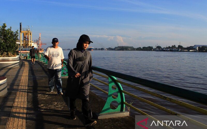 Rehat singkat di sela jalan kaki bantu bakar lebih banyak kalori